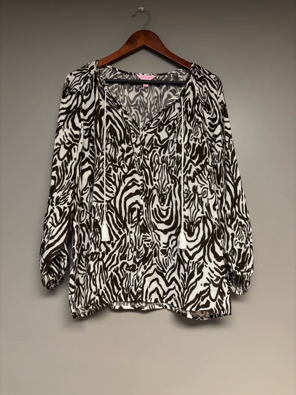 Lilly Pulitzer Black and White Printed V-Neck Blouse